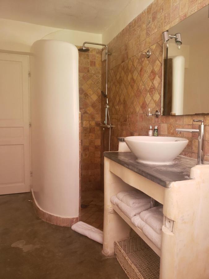 Ferienwohnung Le Jas Des Parpaillous LʼIsle-sur-la-Sorgue Exterior foto