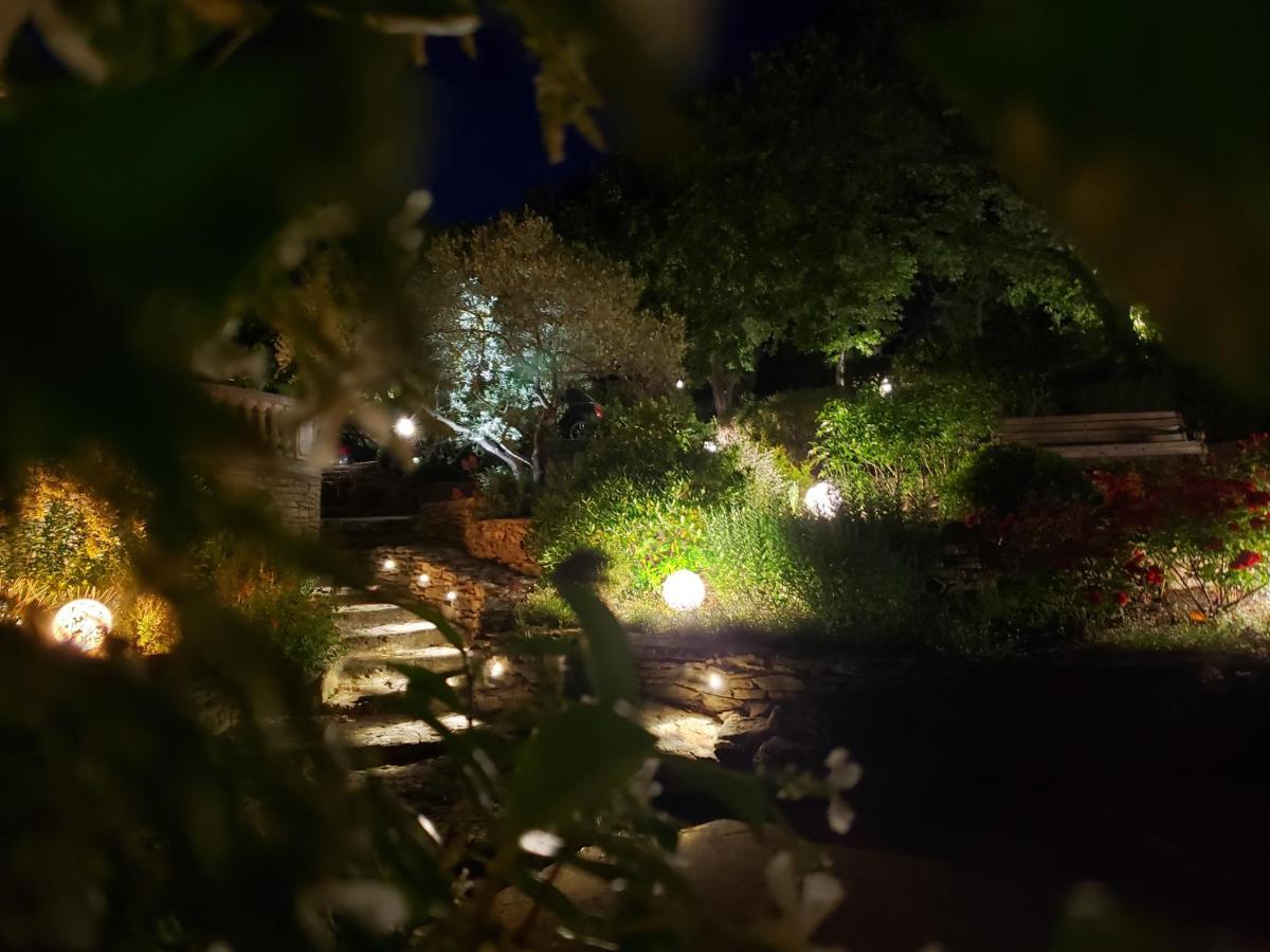 Ferienwohnung Le Jas Des Parpaillous LʼIsle-sur-la-Sorgue Exterior foto